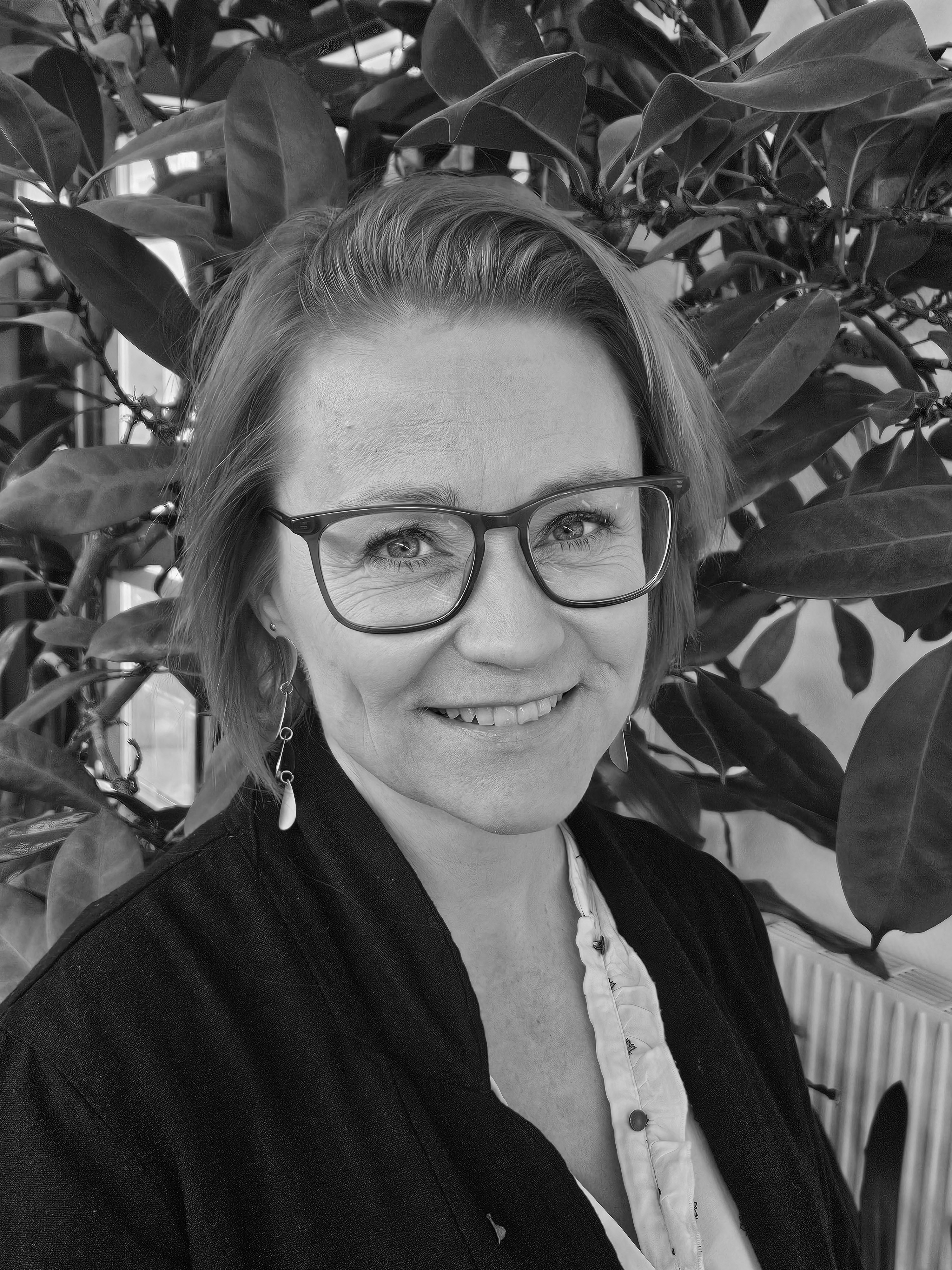 Carin Edward- Rektor